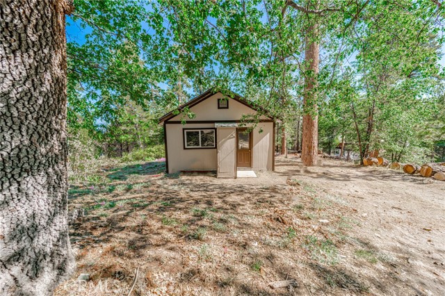 Detail Gallery Image 41 of 43 For 872 Hill, Big Bear Lake,  CA 92315 - 2 Beds | 1 Baths