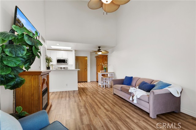 Detail Gallery Image 10 of 30 For 4260 via Arbolada #304,  Los Angeles,  CA 90720 - 1 Beds | 1 Baths