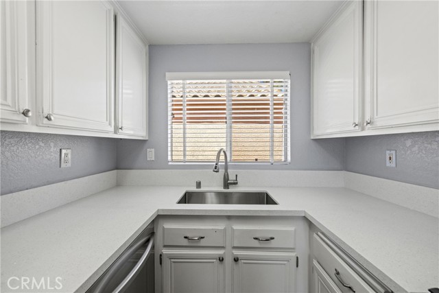 Detail Gallery Image 13 of 44 For 18852 Vista Del Canon #G,  Newhall,  CA 91321 - 2 Beds | 2 Baths