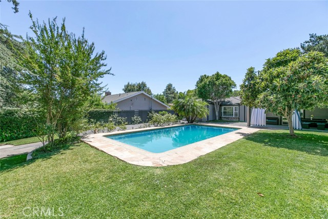 Detail Gallery Image 28 of 47 For 11063 White Oak Ave, Granada Hills,  CA 91344 - 3 Beds | 2 Baths