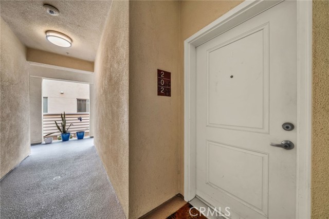 Detail Gallery Image 6 of 75 For 5450 Strand #202,  Hawthorne,  CA 90250 - 2 Beds | 2 Baths