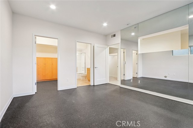 Detail Gallery Image 33 of 75 For 13424 Contour Dr, Sherman Oaks,  CA 91423 - 3 Beds | 4 Baths