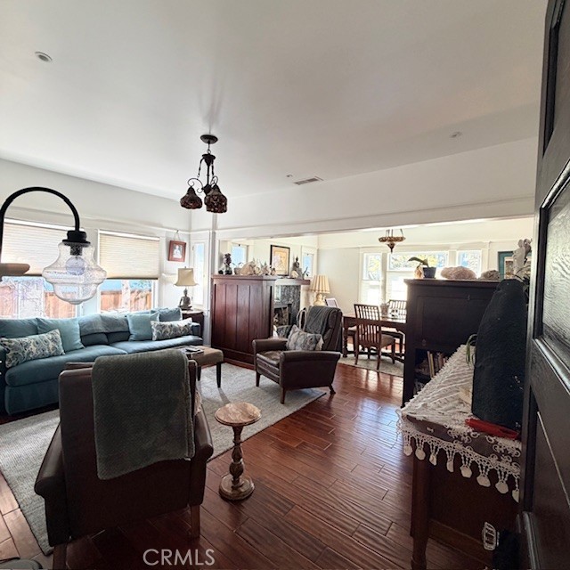 Detail Gallery Image 4 of 28 For 100 S Prospect, Redondo Beach,  CA 90277 - 3 Beds | 2 Baths