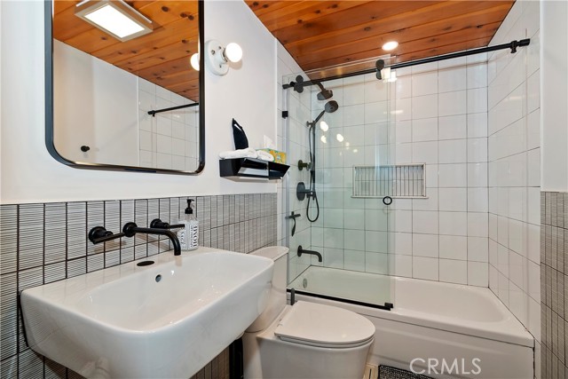 Detail Gallery Image 14 of 24 For 170 Fairway, Lake Arrowhead,  CA 92352 - 3 Beds | 2 Baths