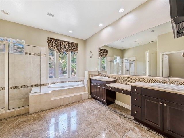 12800 Via Donatello, Porter Ranch CA: https://media.crmls.org/medias/8ef42210-4bc6-4cf9-bfc5-66529a6c15d3.jpg