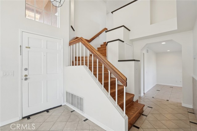 Detail Gallery Image 11 of 25 For 729 La Loma Ln, Corona,  CA 92879 - 4 Beds | 2/1 Baths