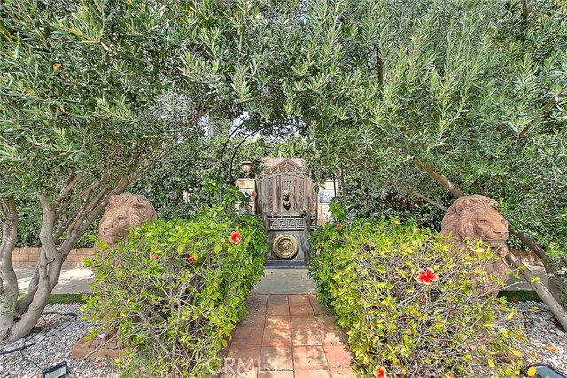 Detail Gallery Image 2 of 69 For 17419 Cohasset, Lake Balboa,  CA 91406 - 3 Beds | 2 Baths