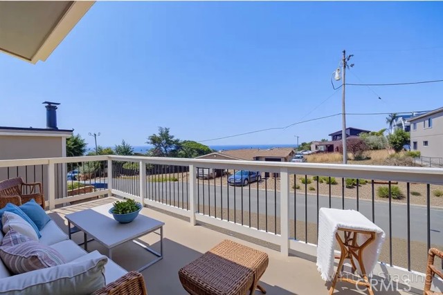 396 Castle, Cambria CA: https://media.crmls.org/medias/8ef4aa85-7388-4fef-b8f6-f7ccec1313c1.jpg