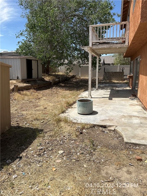 14535 Owens River Road, Victorville CA: https://media.crmls.org/medias/8ef56e9a-412e-4485-bc2f-ece0be68422f.jpg
