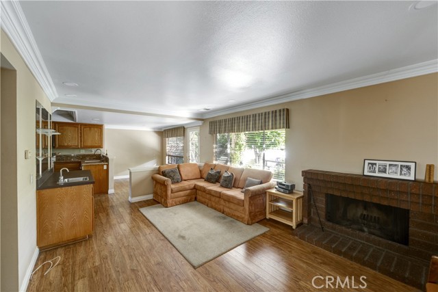 Detail Gallery Image 12 of 28 For 28 E Yale, Irvine,  CA 92604 - 4 Beds | 2/1 Baths