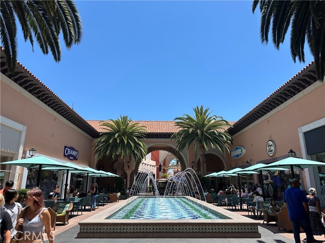 227 Carlow, Irvine CA: https://media.crmls.org/medias/8ef61cc8-6c53-43ea-b608-a27a3793bbfb.jpg