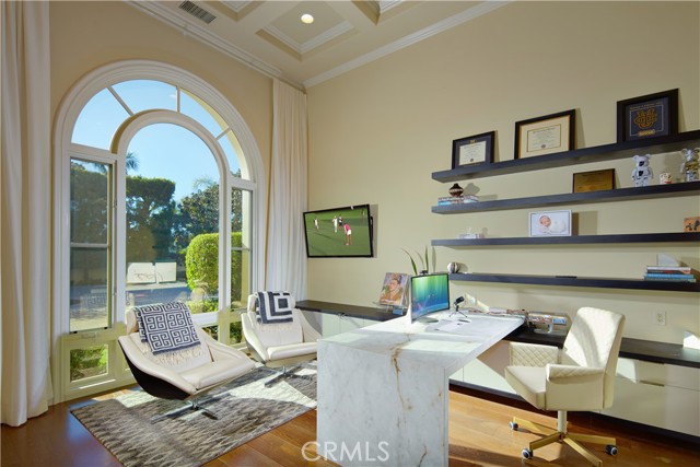 Detail Gallery Image 8 of 42 For 1 Elk Grove Ln, Laguna Niguel,  CA 92677 - 5 Beds | 5/2 Baths