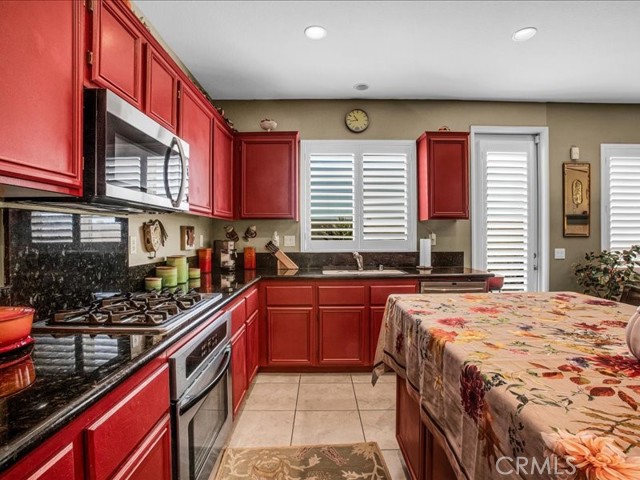 Detail Gallery Image 10 of 38 For 11852 Morning Star Drive, Desert Hot Springs,  CA 92240 - 3 Beds | 2/1 Baths