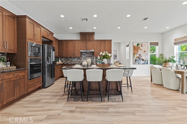 Detail Gallery Image 5 of 69 For 164 Newall, Irvine,  CA 92618 - 4 Beds | 4/1 Baths