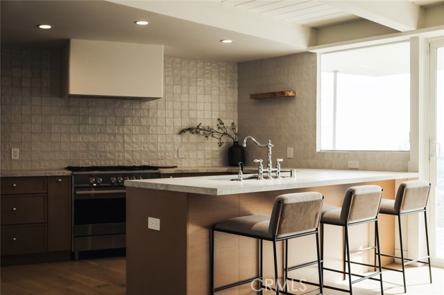 Detail Gallery Image 8 of 33 For 8448 Franklin, Los Angeles,  CA 90069 - 4 Beds | 3/1 Baths