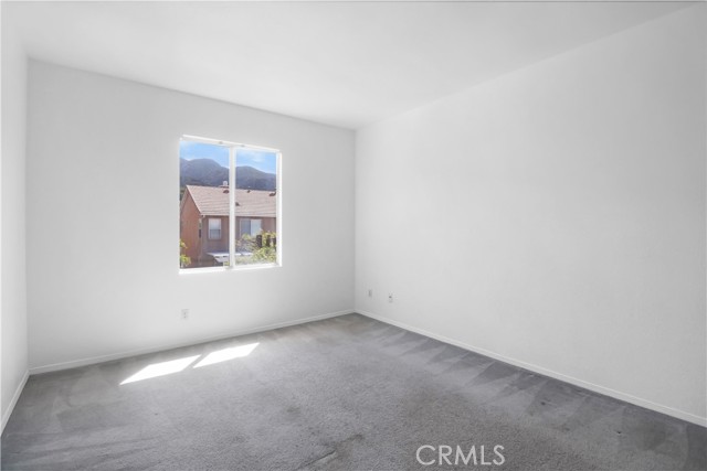 Detail Gallery Image 13 of 40 For 842 W Orange Heights Ln, Corona,  CA 92882 - 5 Beds | 2/1 Baths