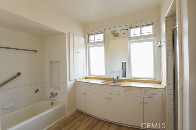 2475 Sunset Drive, Riverside CA: https://media.crmls.org/medias/8ef92406-1bfd-4084-81e3-3cb0fc23dcbf.jpg