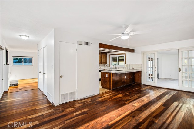 645 S Archer Street, Anaheim CA: https://media.crmls.org/medias/8ef930c5-8d76-4cac-89c2-4d450d75a3c2.jpg