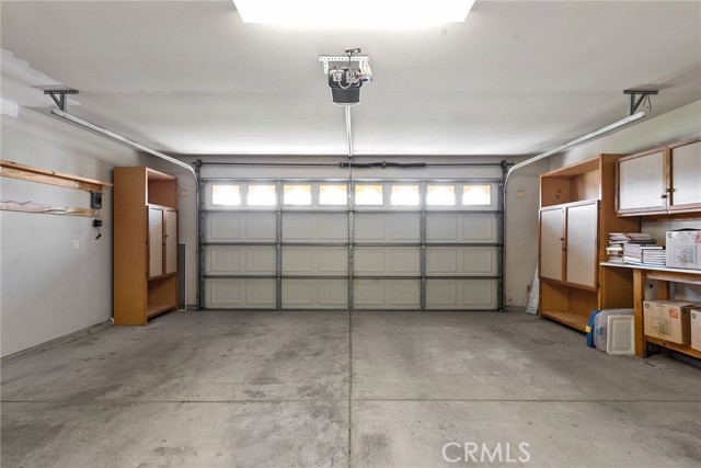 318 Meadowood Drive, Orland CA: https://media.crmls.org/medias/8efad364-9380-4313-a330-94e97b594008.jpg