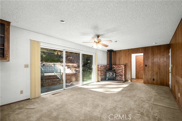 Detail Gallery Image 9 of 49 For 1109 Mount Shasta Rd, Big Bear City,  CA 92314 - 4 Beds | 2/1 Baths