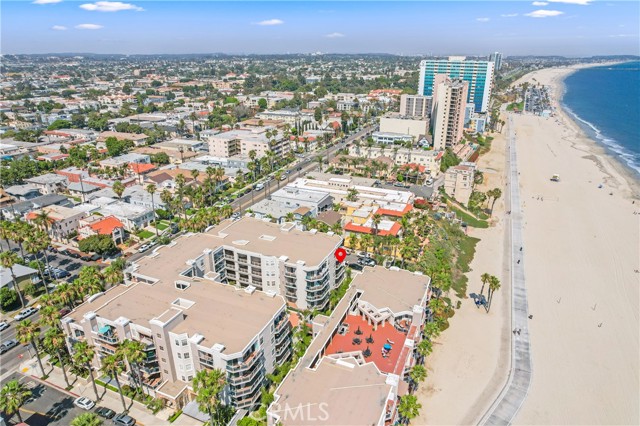 Detail Gallery Image 2 of 44 For 1500 E Ocean Bld #608,  Long Beach,  CA 90802 - 3 Beds | 2 Baths