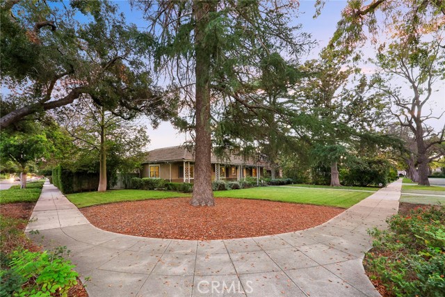 Detail Gallery Image 32 of 36 For 2198 Melville, San Marino,  CA 91108 - 4 Beds | 4/1 Baths