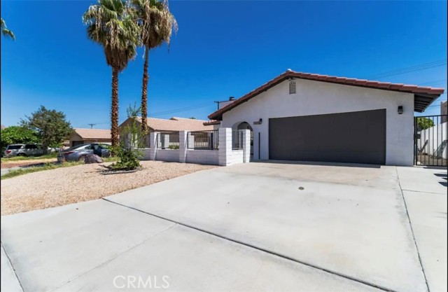 Detail Gallery Image 1 of 16 For 52050 Avenida Obregon, La Quinta,  CA 92253 - 3 Beds | 2 Baths