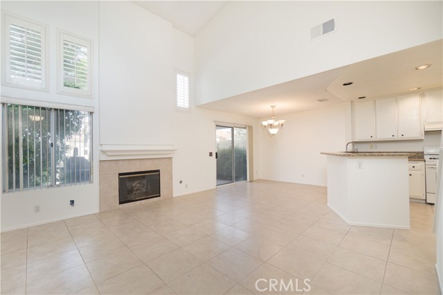 Detail Gallery Image 8 of 43 For 1150 San Marino Ct #103,  Corona,  CA 92881 - 3 Beds | 2/1 Baths