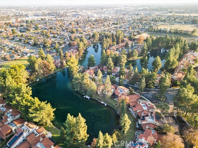 Detail Gallery Image 3 of 44 For 4157 Pinewood Lake Dr, Bakersfield,  CA 93309 - 3 Beds | 2/1 Baths