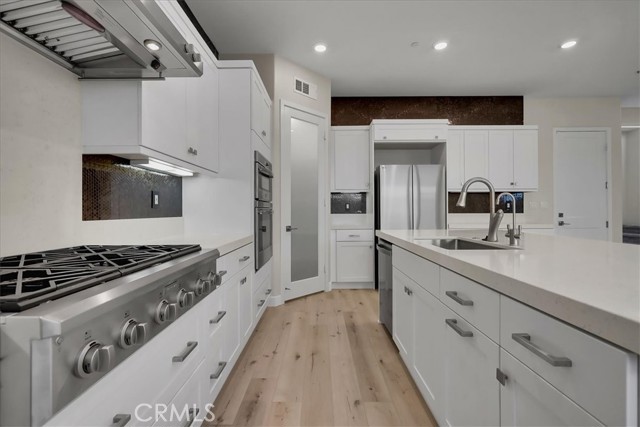 670 Athos, Lake Forest CA: https://media.crmls.org/medias/8efee3fc-17b4-4f62-9b7b-ed1d03caeaf3.jpg