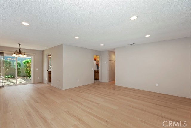 Detail Gallery Image 7 of 32 For 1631 Carmel, Upland,  CA 91784 - 2 Beds | 2 Baths