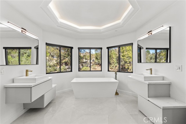 Detail Gallery Image 20 of 47 For 106 Buckskin, Bell Canyon,  CA 91307 - 5 Beds | 4/1 Baths