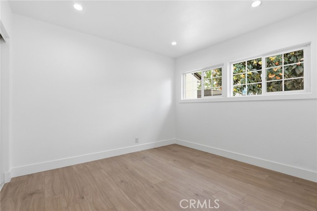 Detail Gallery Image 16 of 19 For 9841 Stanwin, Arleta,  CA 91331 - 3 Beds | 2 Baths