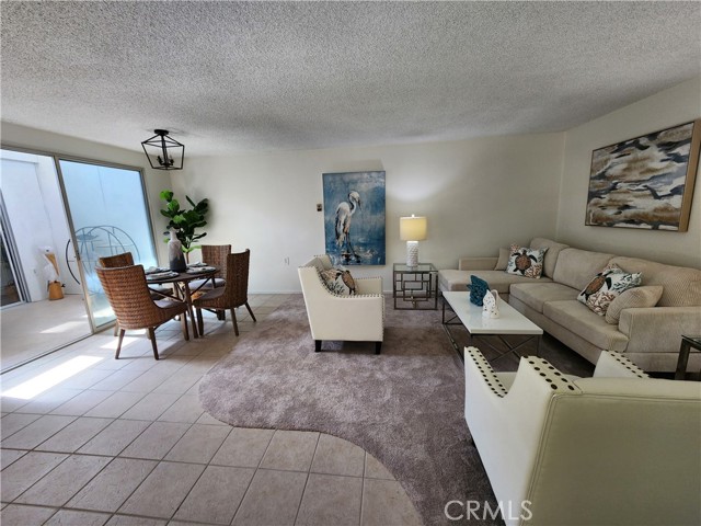 Detail Gallery Image 6 of 31 For 1910 St. John Rd #30 F. M-15,  Seal Beach,  CA 90740 - 2 Beds | 1 Baths