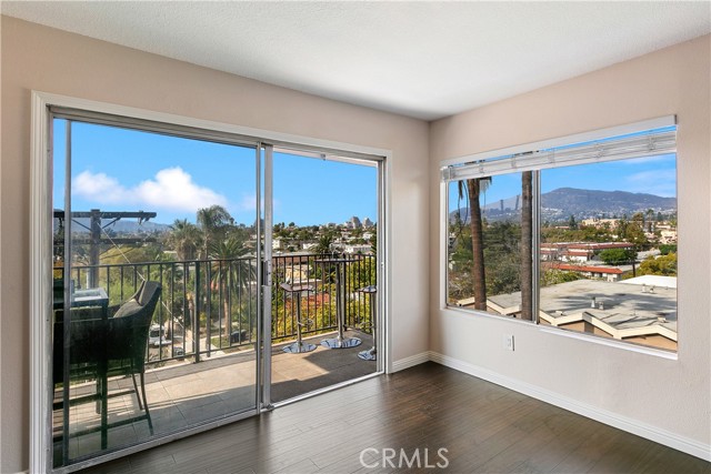 Detail Gallery Image 13 of 53 For 1517 E Garfield #53,  Glendale,  CA 91205 - 2 Beds | 2 Baths