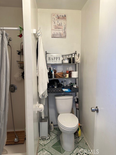 Image 17 of 21 For 4984 Belmont Avenue