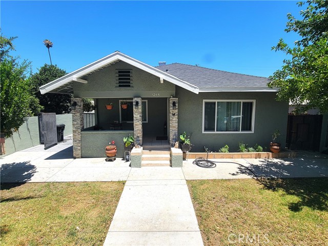 Detail Gallery Image 1 of 24 For 1265 W Mission Bld, Pomona,  CA 91766 - 3 Beds | 2 Baths