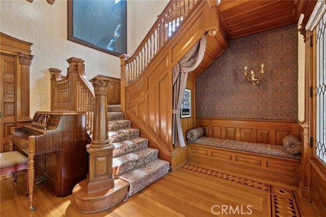 405 W Olive Avenue, Redlands CA: https://media.crmls.org/medias/8f04ce2e-0299-4ab9-b2db-4aecdd0adf30.jpg