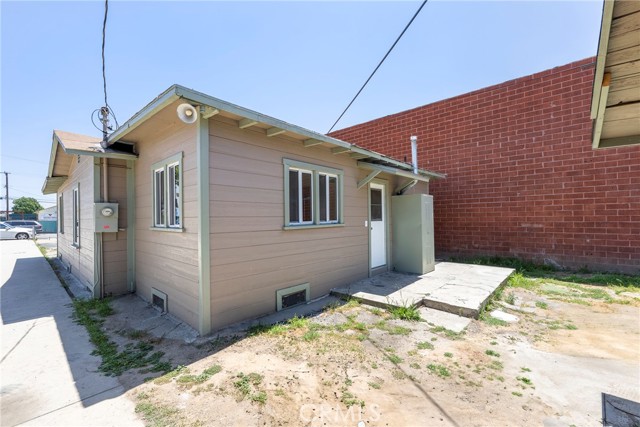 Detail Gallery Image 4 of 28 For 1127 S Mcdonnell Ave, East Los Angeles,  CA 90022 - 2 Beds | 1 Baths