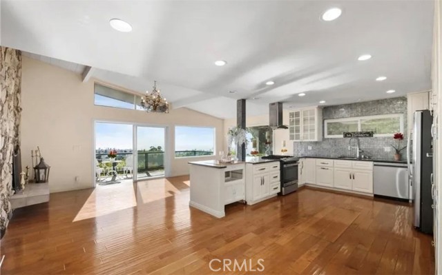 Detail Gallery Image 12 of 34 For 28245 Lobrook, Rancho Palos Verdes,  CA 90275 - 3 Beds | 3 Baths