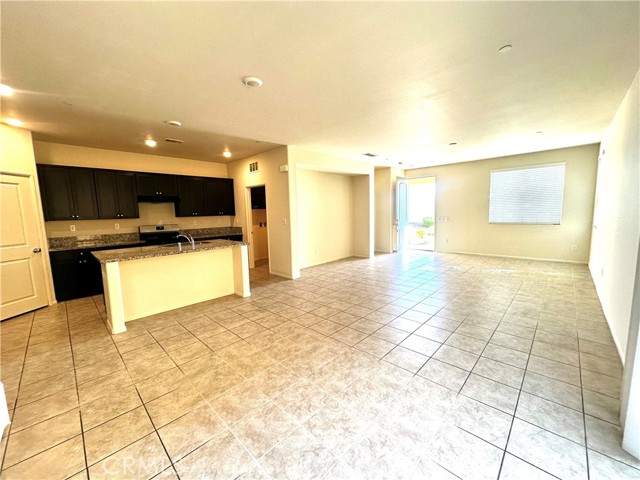 Detail Gallery Image 3 of 19 For 2119 Lavender, Colton,  CA 92324 - 4 Beds | 2/1 Baths