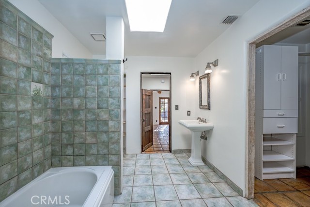 Detail Gallery Image 31 of 41 For 281 San Gabriel Ct, Sierra Madre,  CA 91024 - 4 Beds | 2 Baths