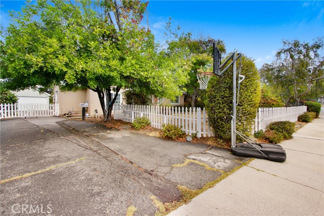 Detail Gallery Image 3 of 25 For 817 E Ada Ave, Glendora,  CA 91741 - 4 Beds | 2 Baths