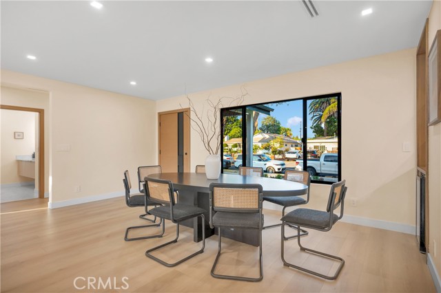 Detail Gallery Image 11 of 60 For 10509 Dempsey Ave, Granada Hills,  CA 91344 - 4 Beds | 3/1 Baths
