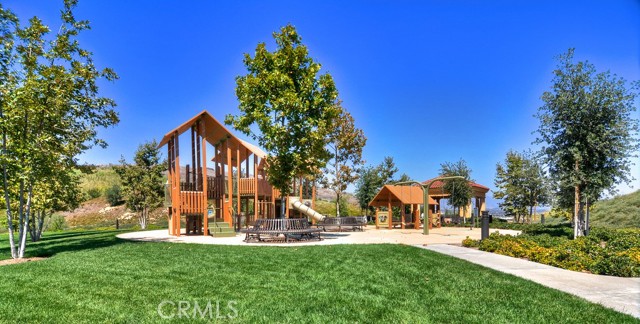 102 Brindisi, Irvine CA: https://media.crmls.org/medias/8f0803f8-9255-4091-8d86-20e1a01977c9.jpg