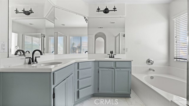 Detail Gallery Image 14 of 17 For 29360 Coral Island Ct, Menifee,  CA 92585 - 3 Beds | 2/1 Baths