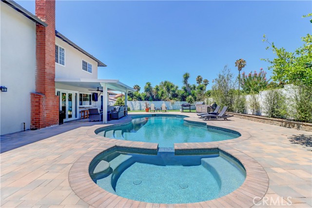 25701 Minoa Drive, Mission Viejo CA: https://media.crmls.org/medias/8f084b02-5094-42d2-88c0-12c55758d660.jpg
