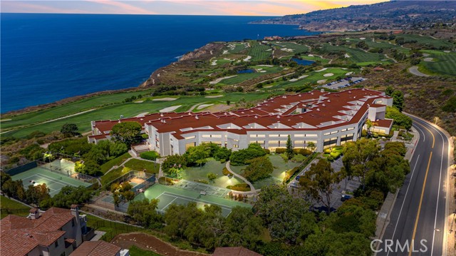 3200 La Rotonda Drive, Rancho Palos Verdes CA: https://media.crmls.org/medias/8f084c62-6827-48af-a157-d1a78da6eeac.jpg