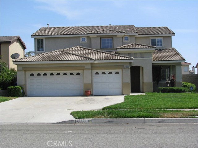 15251 Holiday Dr, Fontana, CA 92336