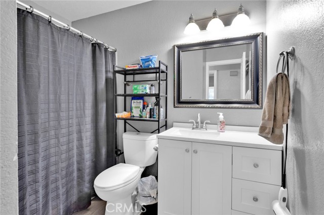 Detail Gallery Image 11 of 30 For 18608 Cocqui, Apple Valley,  CA 92307 - 4 Beds | 2 Baths